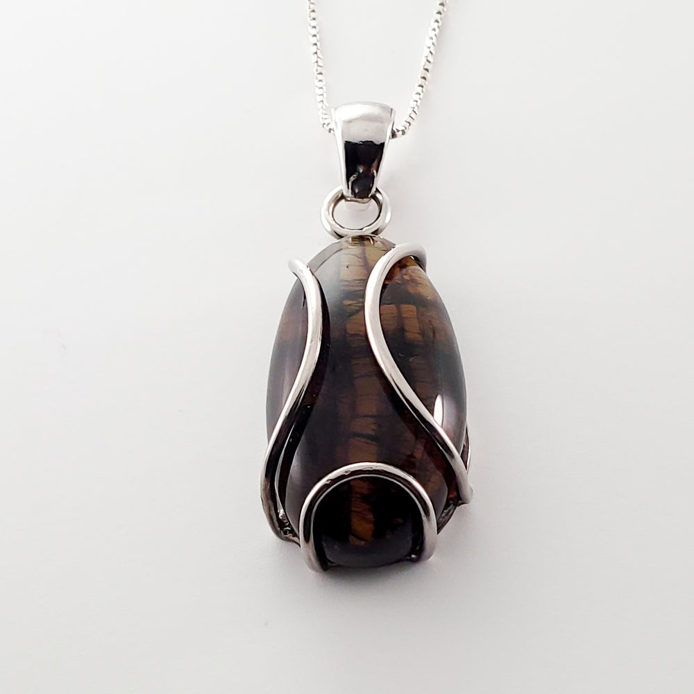 Oval Amber Pendant, Taylor